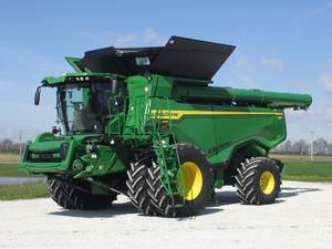 John Deere X9 1100 Series Combine Harvester