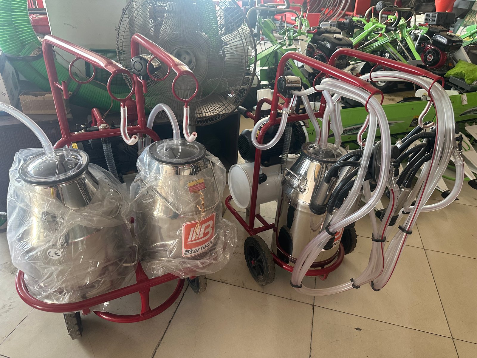 Double Bucket Milking Machine – 1 HP Motor