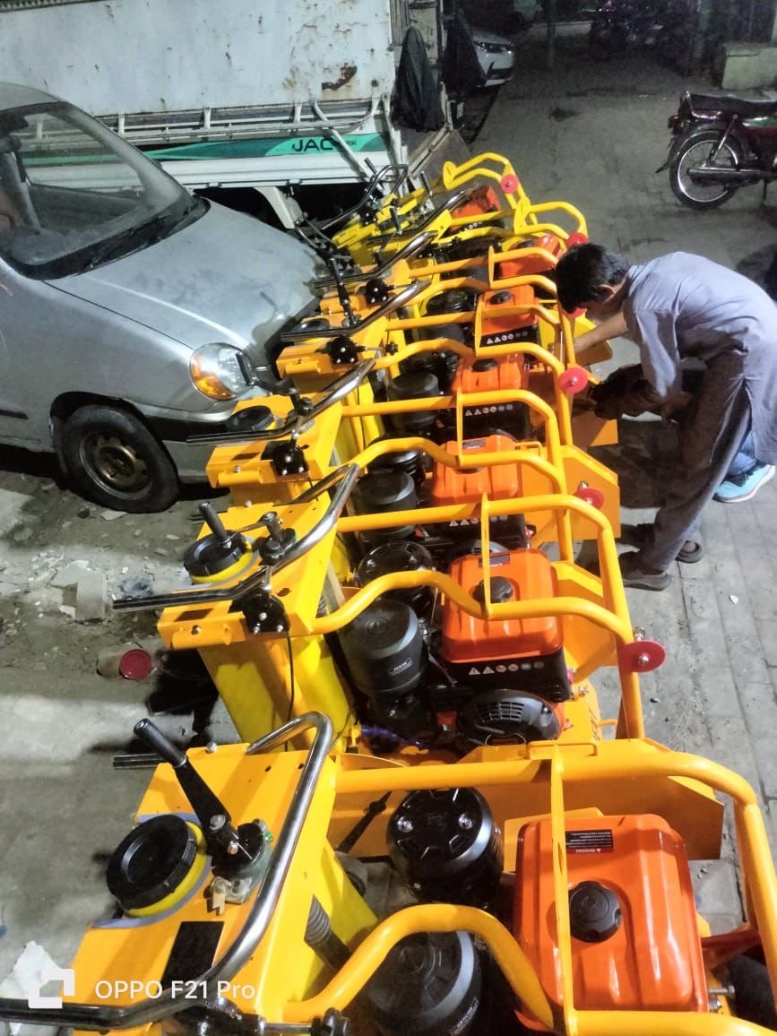 Hand-Operated Road Cutter – 5 HP Petrol Engine